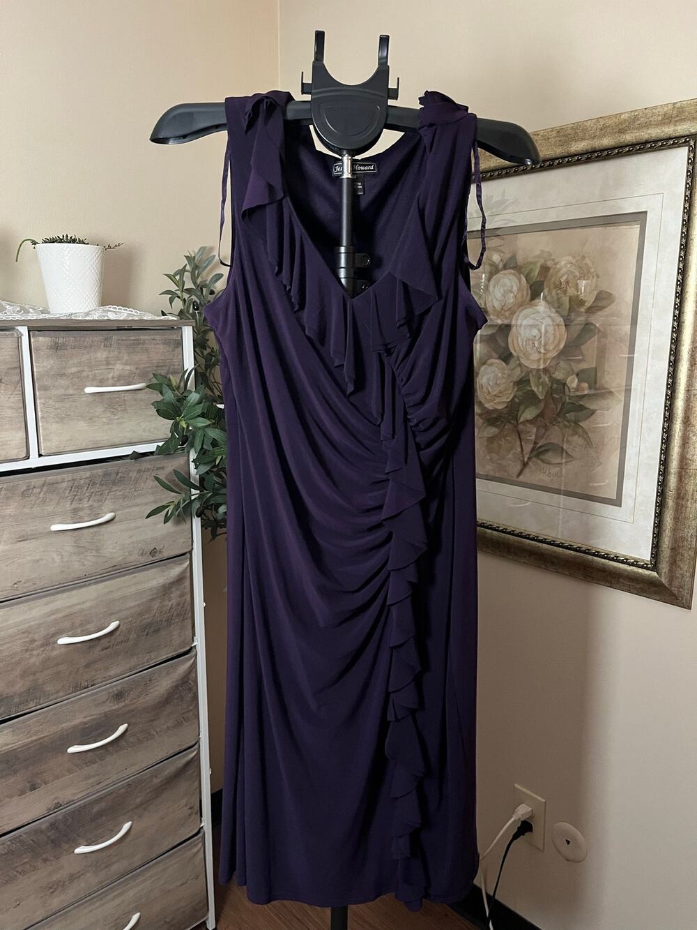 Jessica Howard Women’s Size 14 Purple Ruffle Ruched Formal Maxi Dress